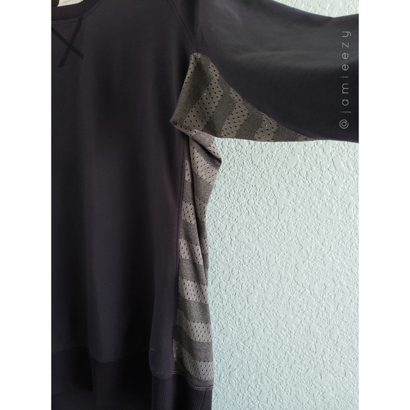 Nike Golf | Raglan Dolman Striped Mesh Back Top - Picture 5 of 7